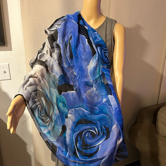 Vince Camuto blues, black and white silk scarf. So unique - Picture 1 of 8